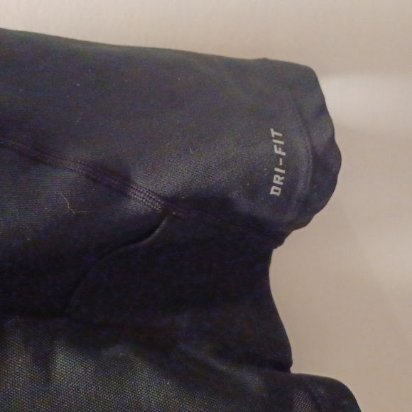 Nike dri-fit racer back black and blue top size XL reflection strips mesh - Picture 6 of 14